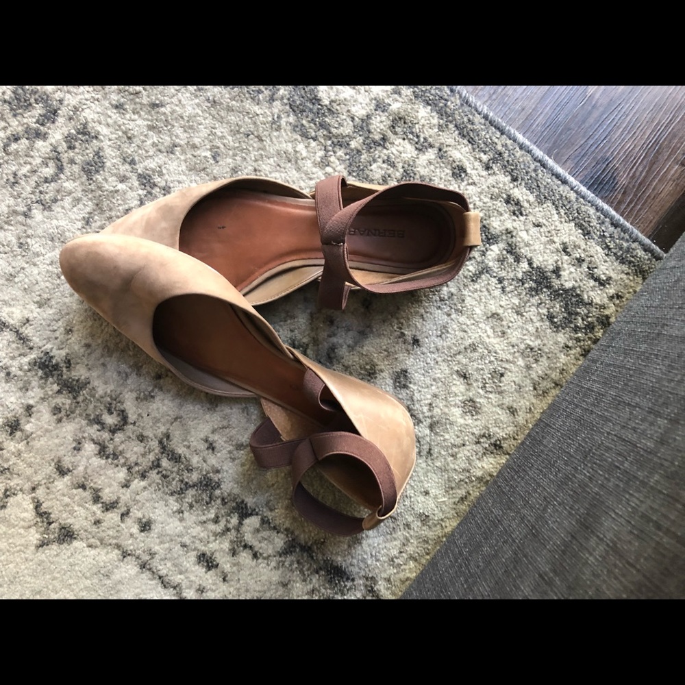 Bernardo 1946 flats